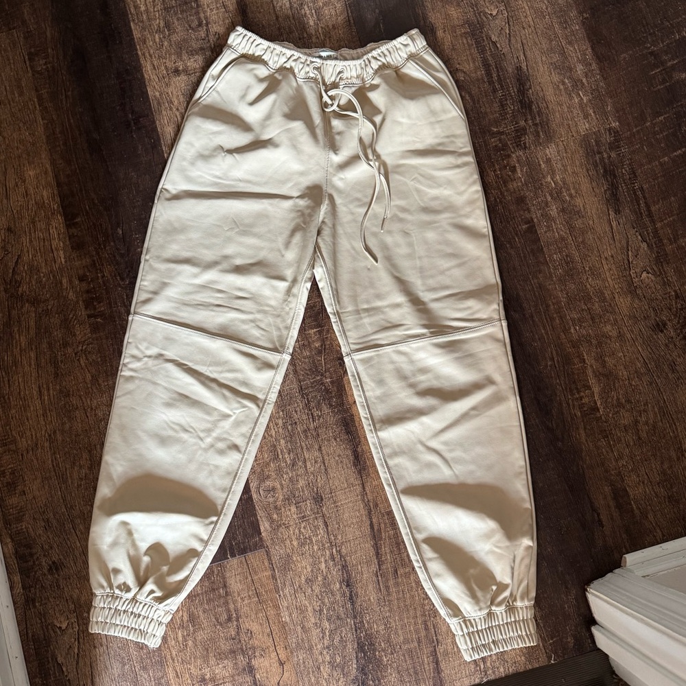 Abercrombie & Fitch Tan Faux Leather Joggers Relaxed Fit Sweatpants, Women’s S